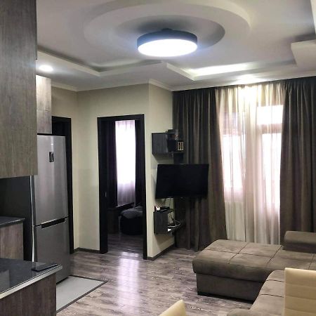 George-Groups Apartment Kutaisi Luaran gambar