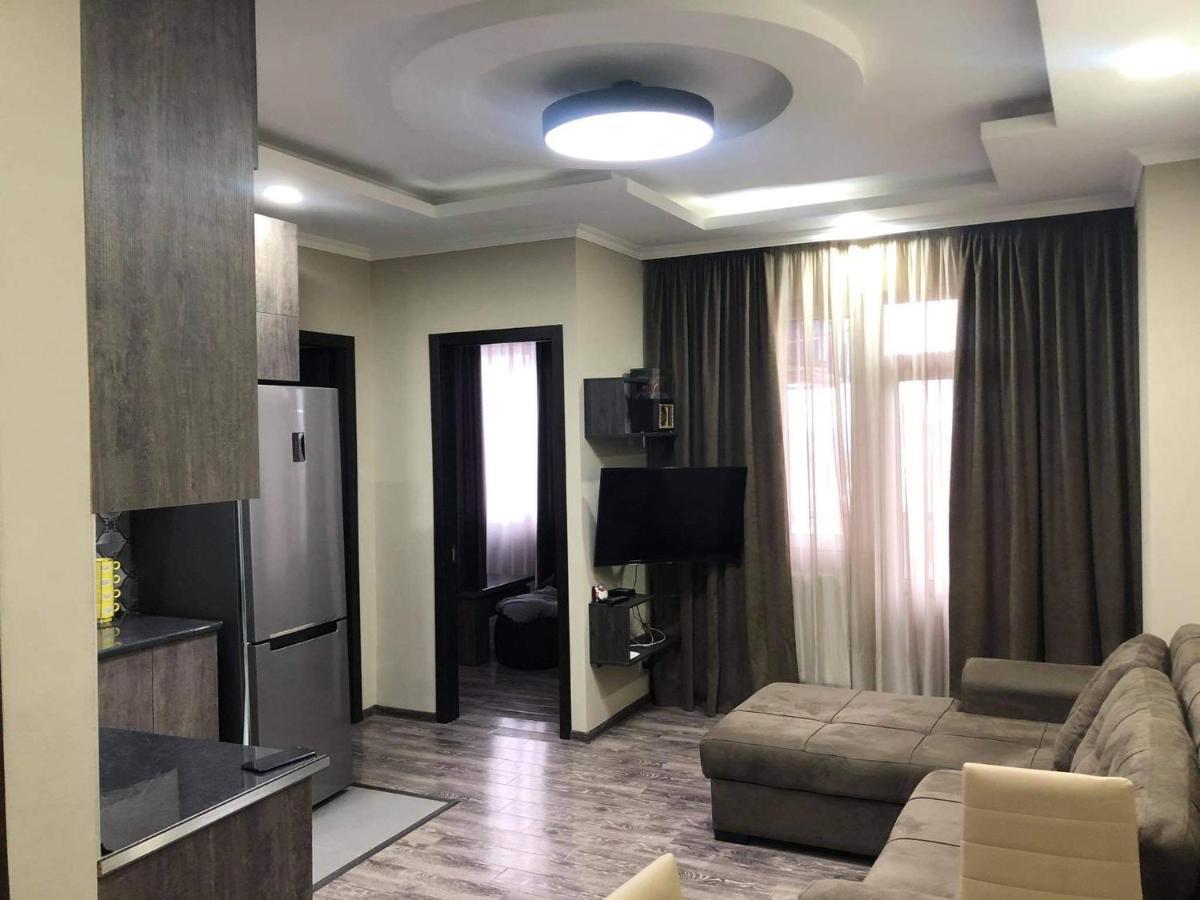 George-Groups Apartment Kutaisi Luaran gambar
